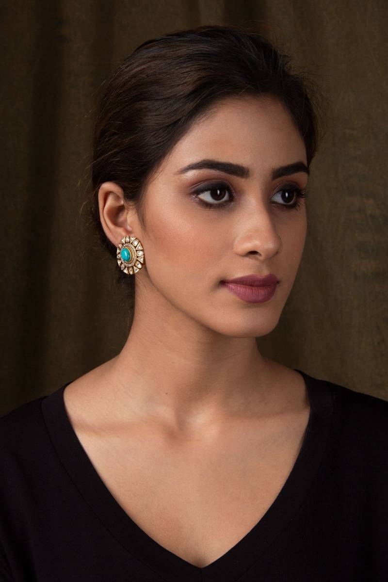 Nadeya Abhigita Earrings
