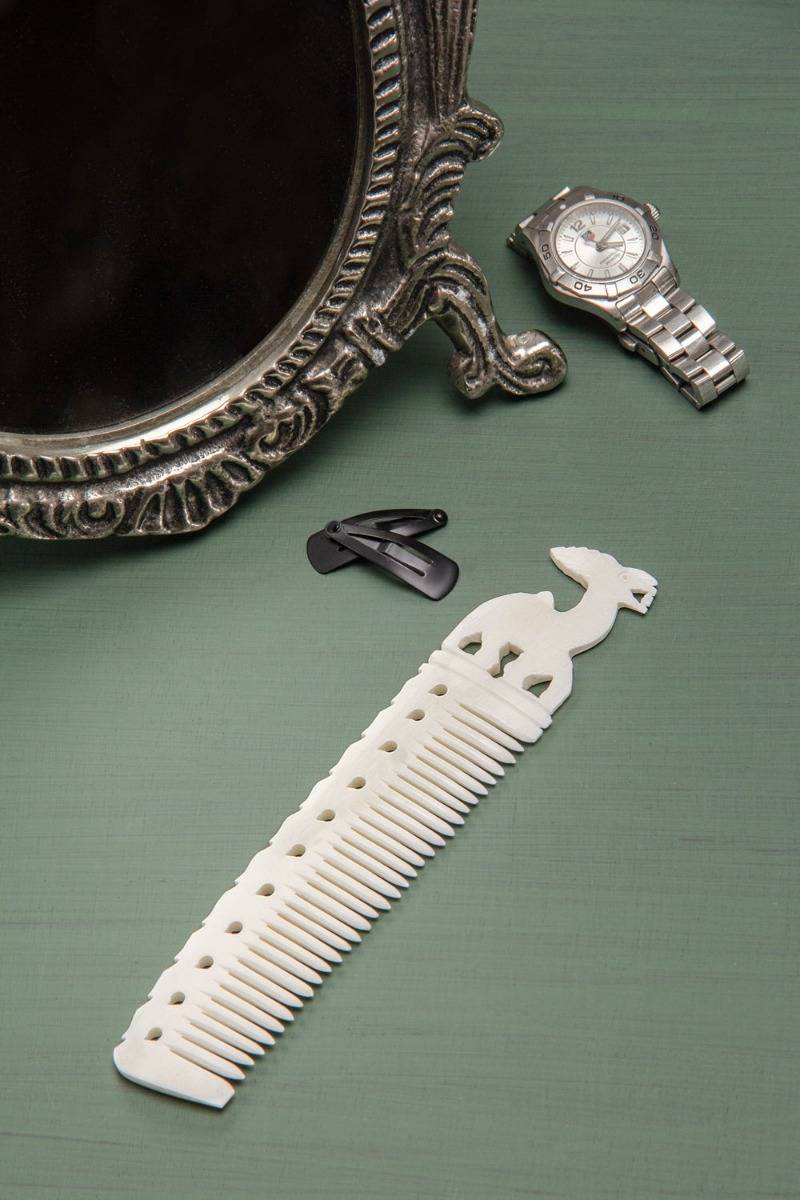 Ruzat Hand-Carved Comb