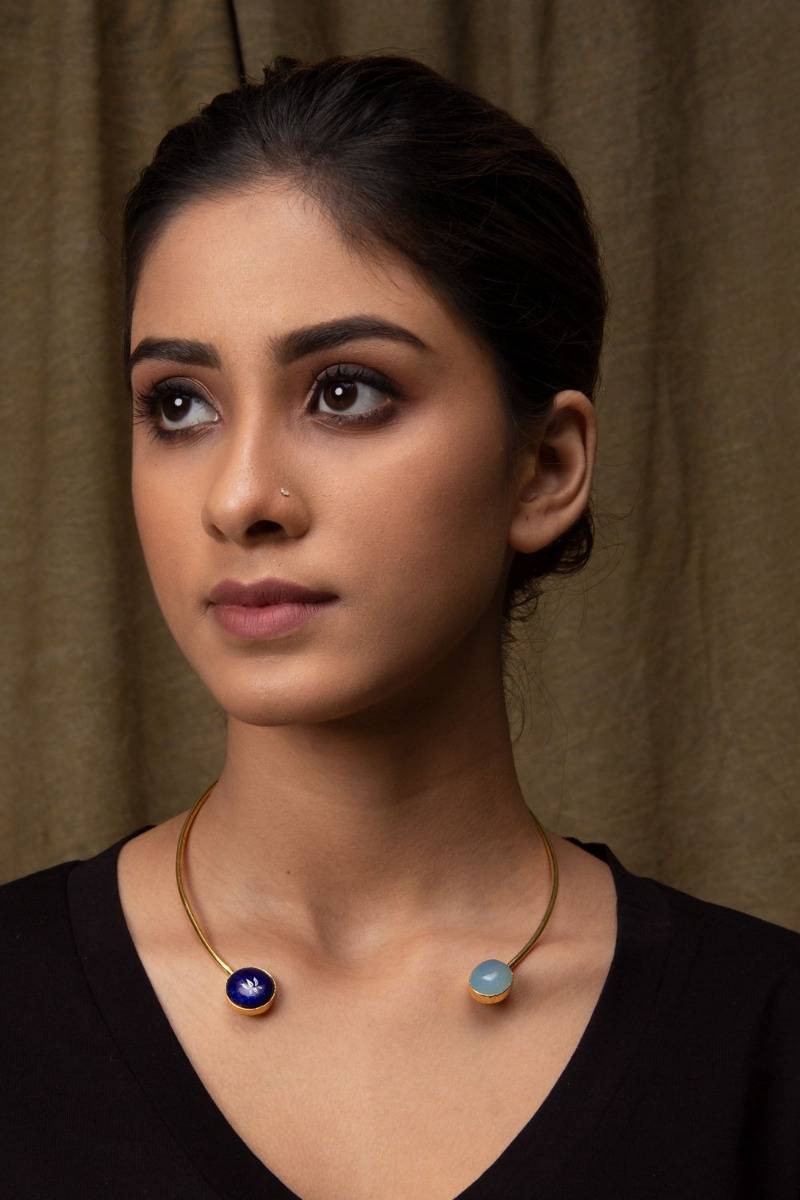 Zryahva Azure Necklace