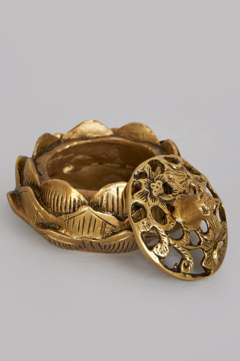 Shiv Parvati Kamal Dhoopdan