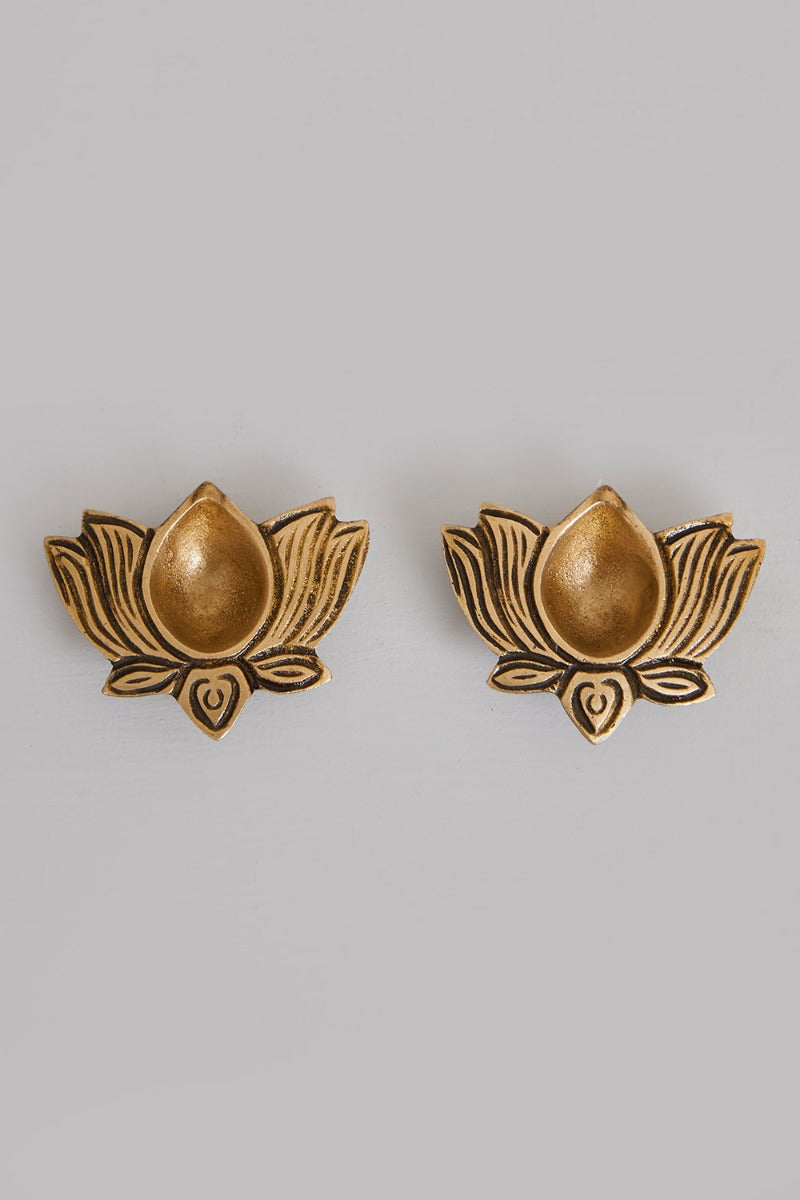 Shraddha Lotus Diya (Set of 2)