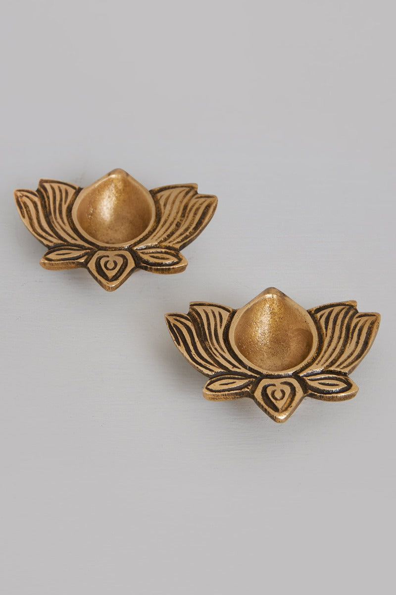 Shraddha Lotus Diya (Set of 2)