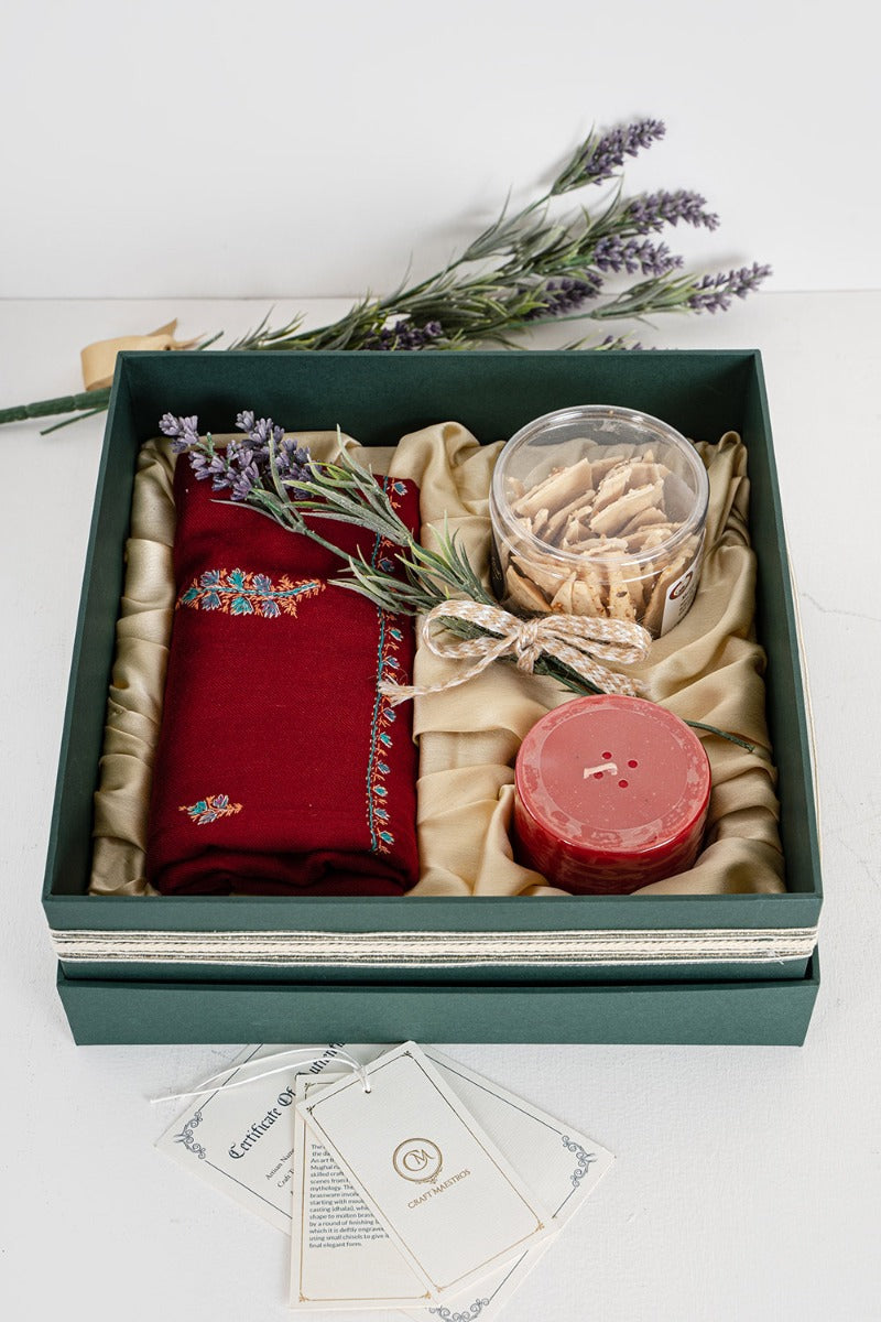 Aksi Stole Gift Hamper Box