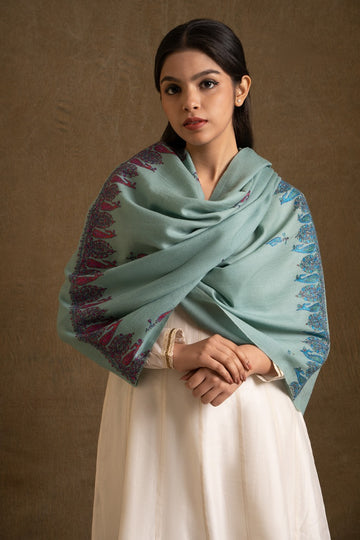 Pleasant Poise Woolen Stole