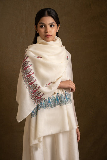 Pristine Wonder Woolen Stole