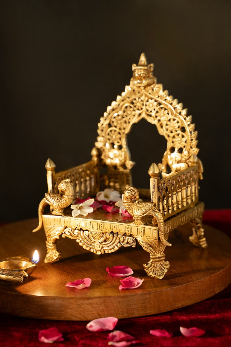 Regal Throne Brass Engraved Statue