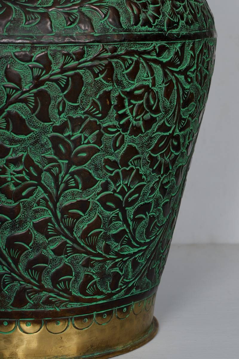 Kalhora Dual Toned Lamp