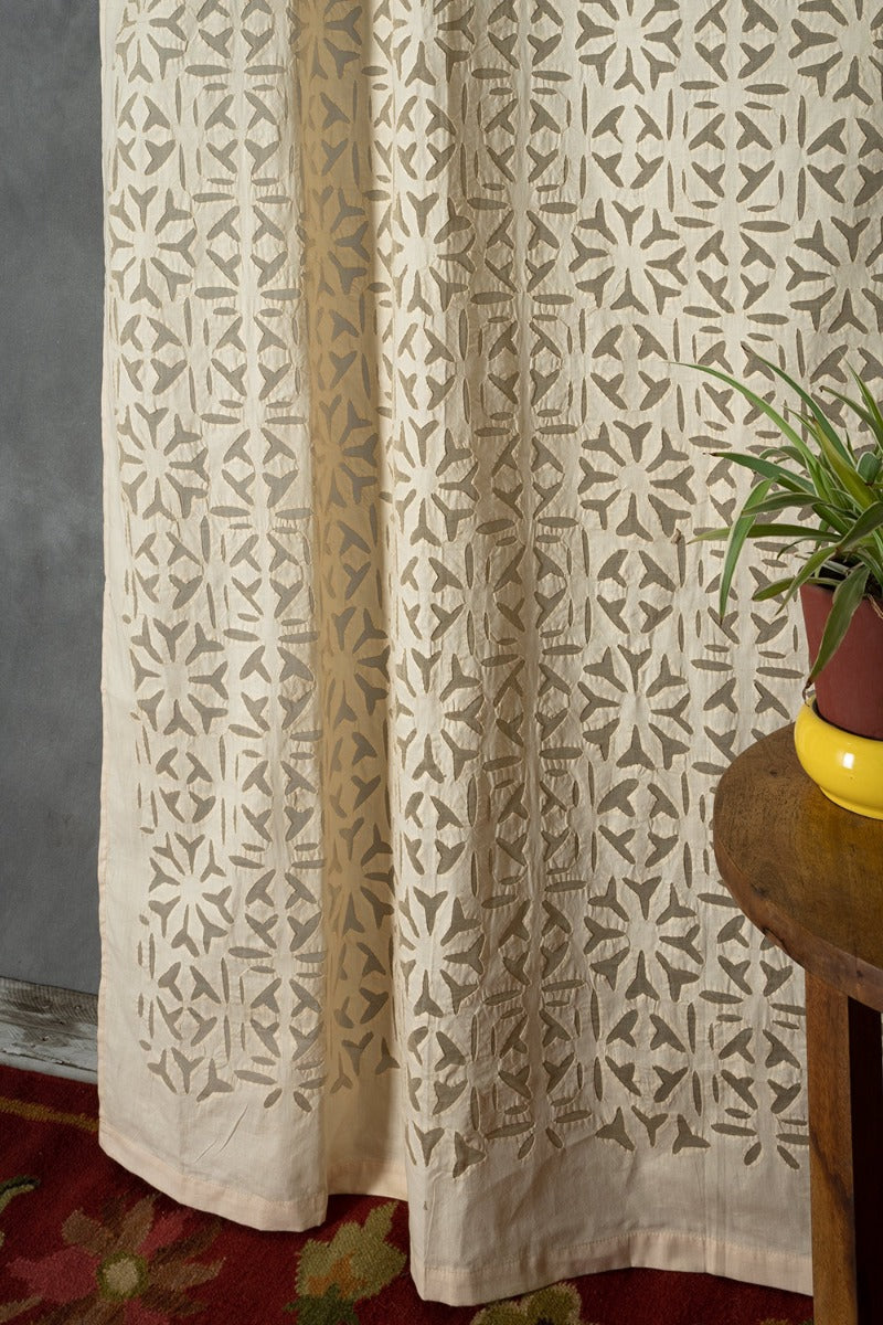 Ilkin Curtain  ( 7ft x 3.5ft )