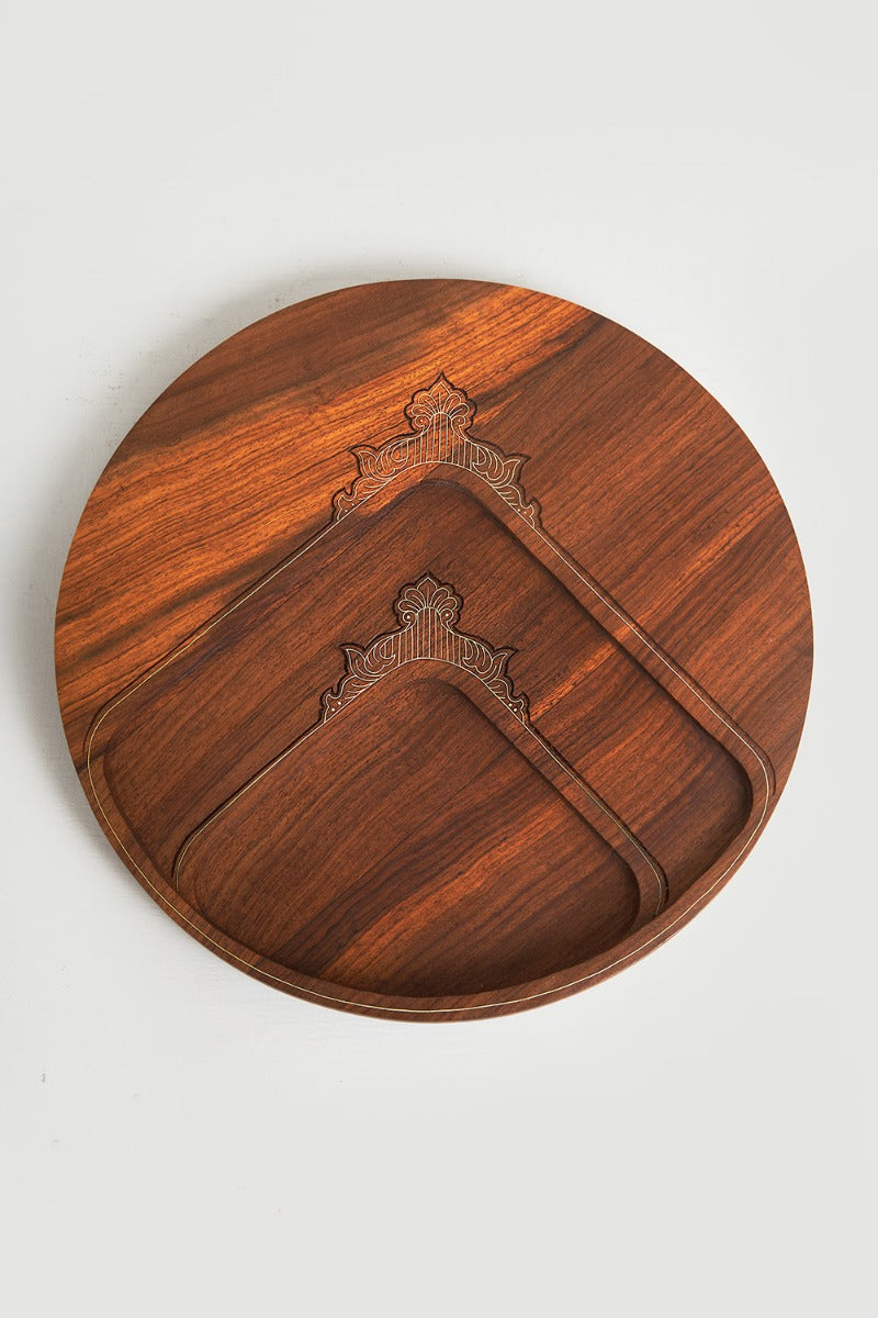 Circular platter with layers