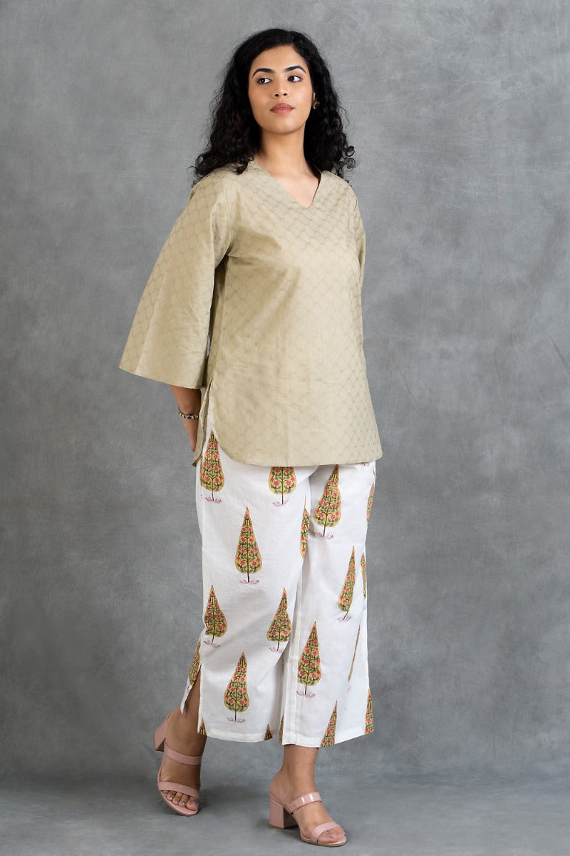 Easy Breezy Women's Capri Loungewear with Round Kurta