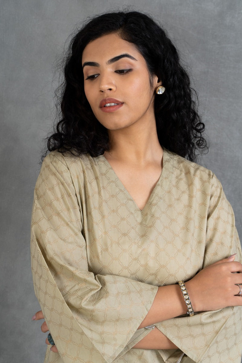 Easy Breezy Women's Capri Loungewear with Round Kurta