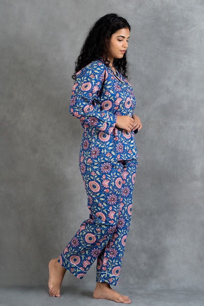 Flower Power Women's Collar Night Suit