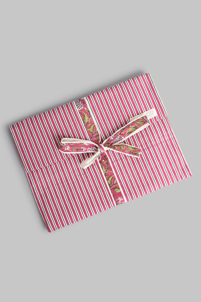 Gulabi Jashn Kaftan Set