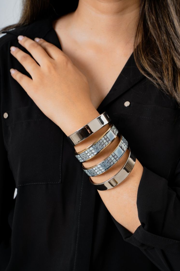 Roshni Kangan Set Of 2