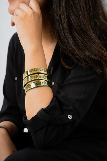 Saundarya Kangan Set Of 2