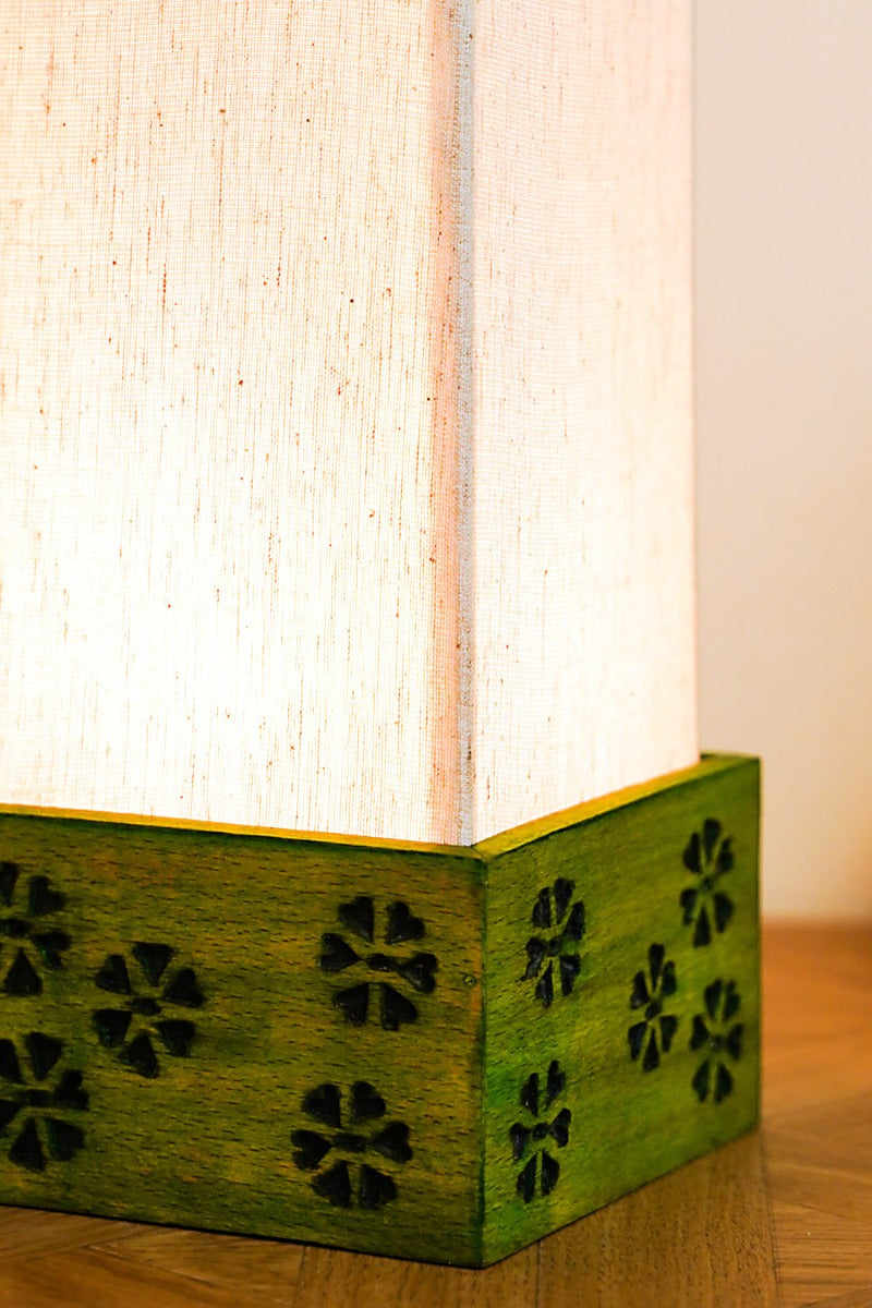 Artistic structured lamp