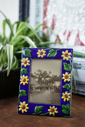 Manchwa Photo Frame