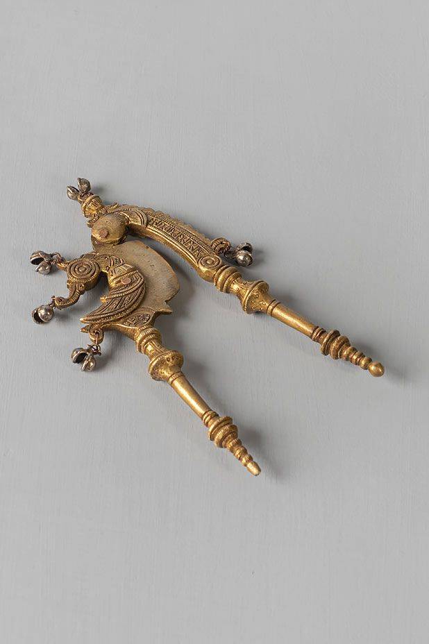 Finsch Parrot Vintage Nut Cracker