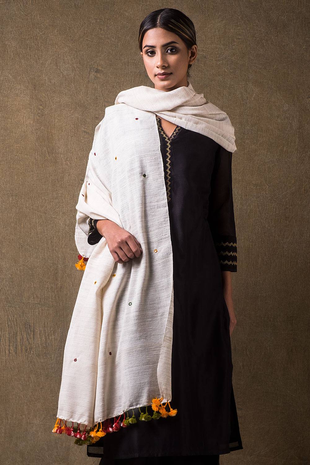 Kutchi Handwoven Shawl