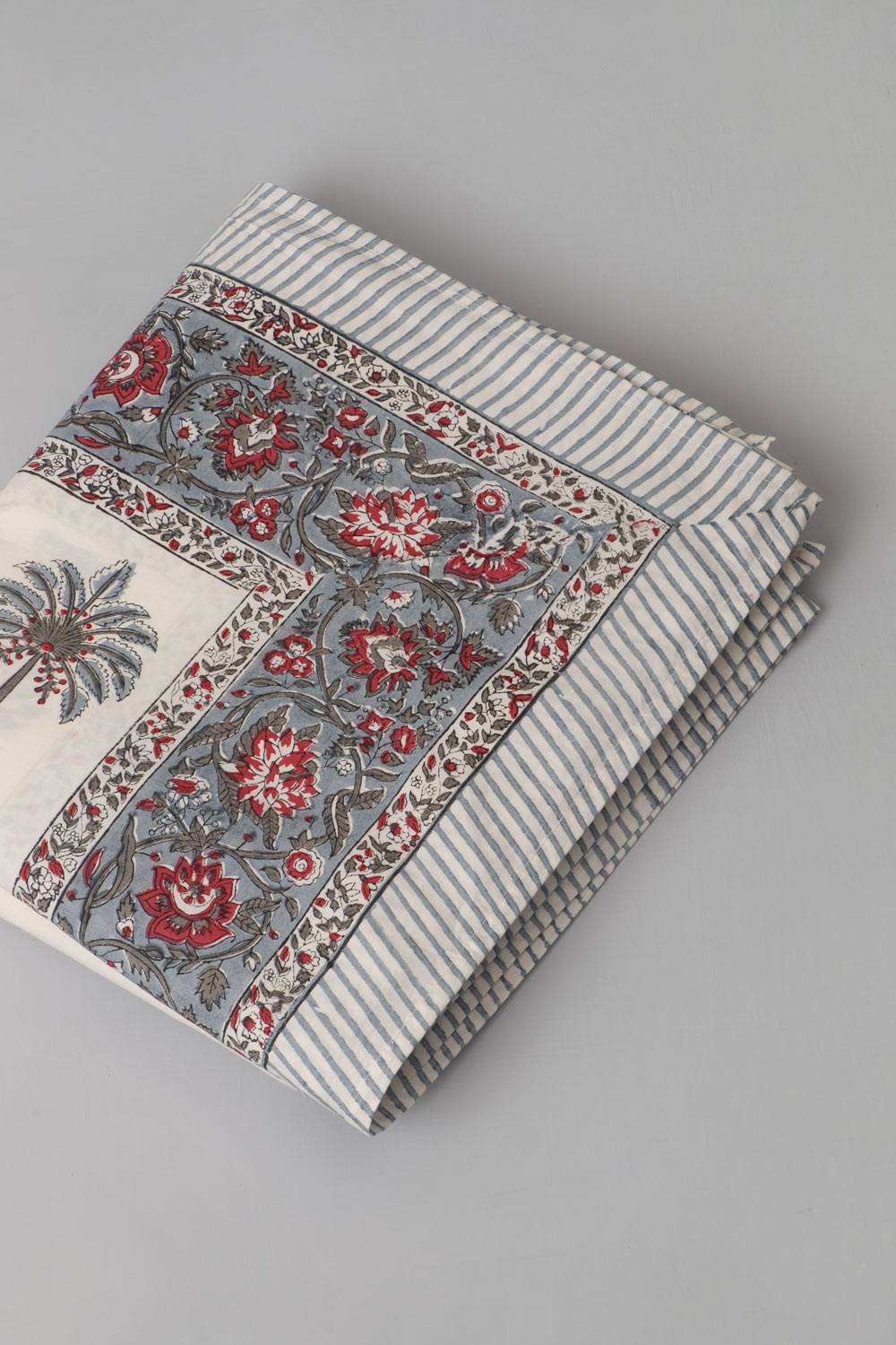 Freya Tropical Palm Double Bedsheet with Pillow Covers