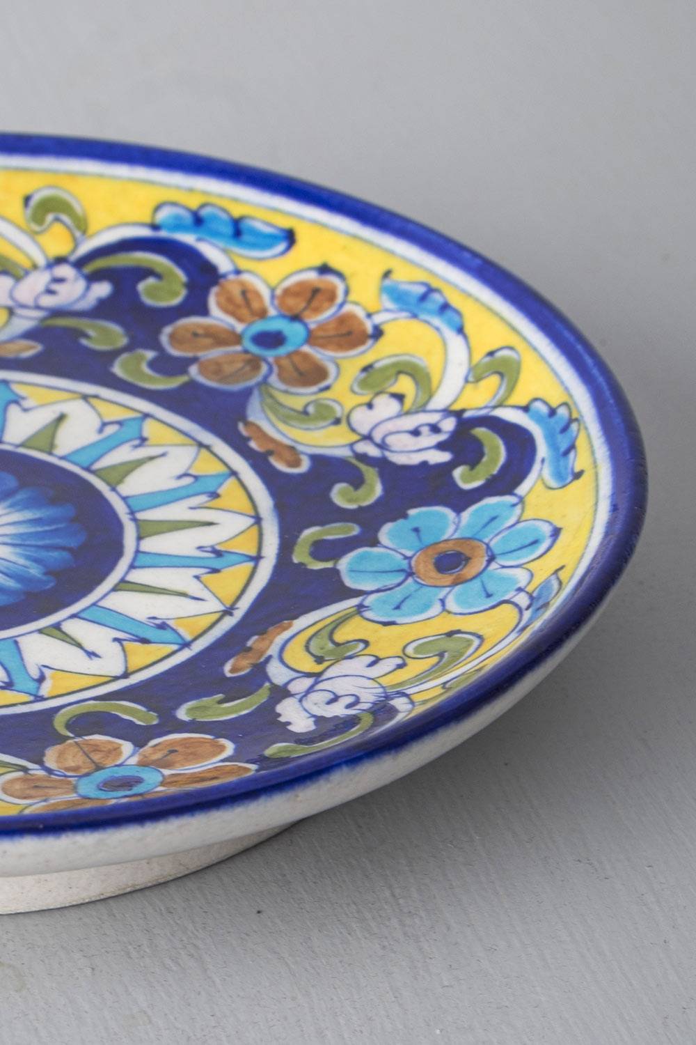 Nova Multicoloured Plate (8")