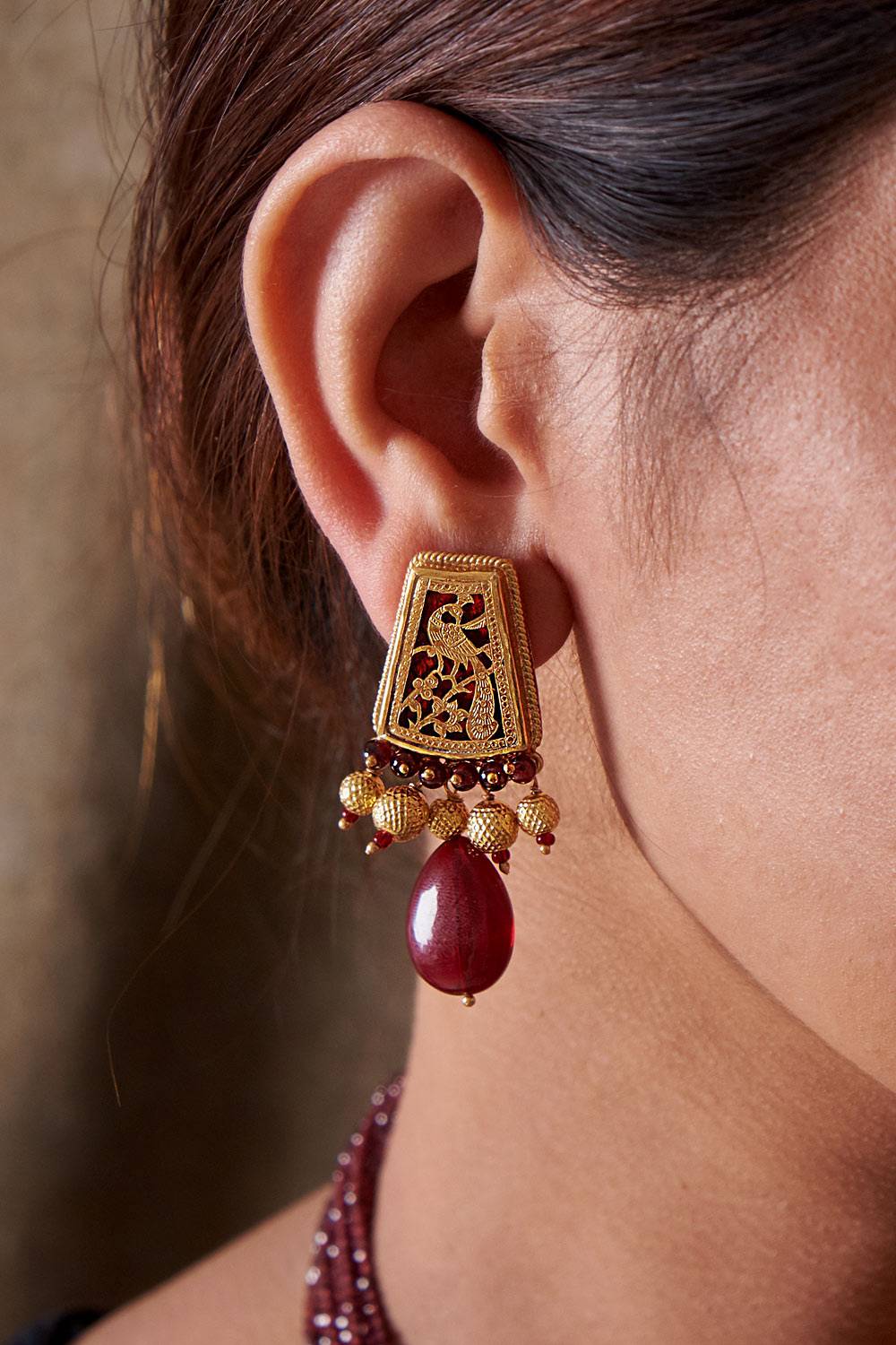 Regina Maroon Earrings