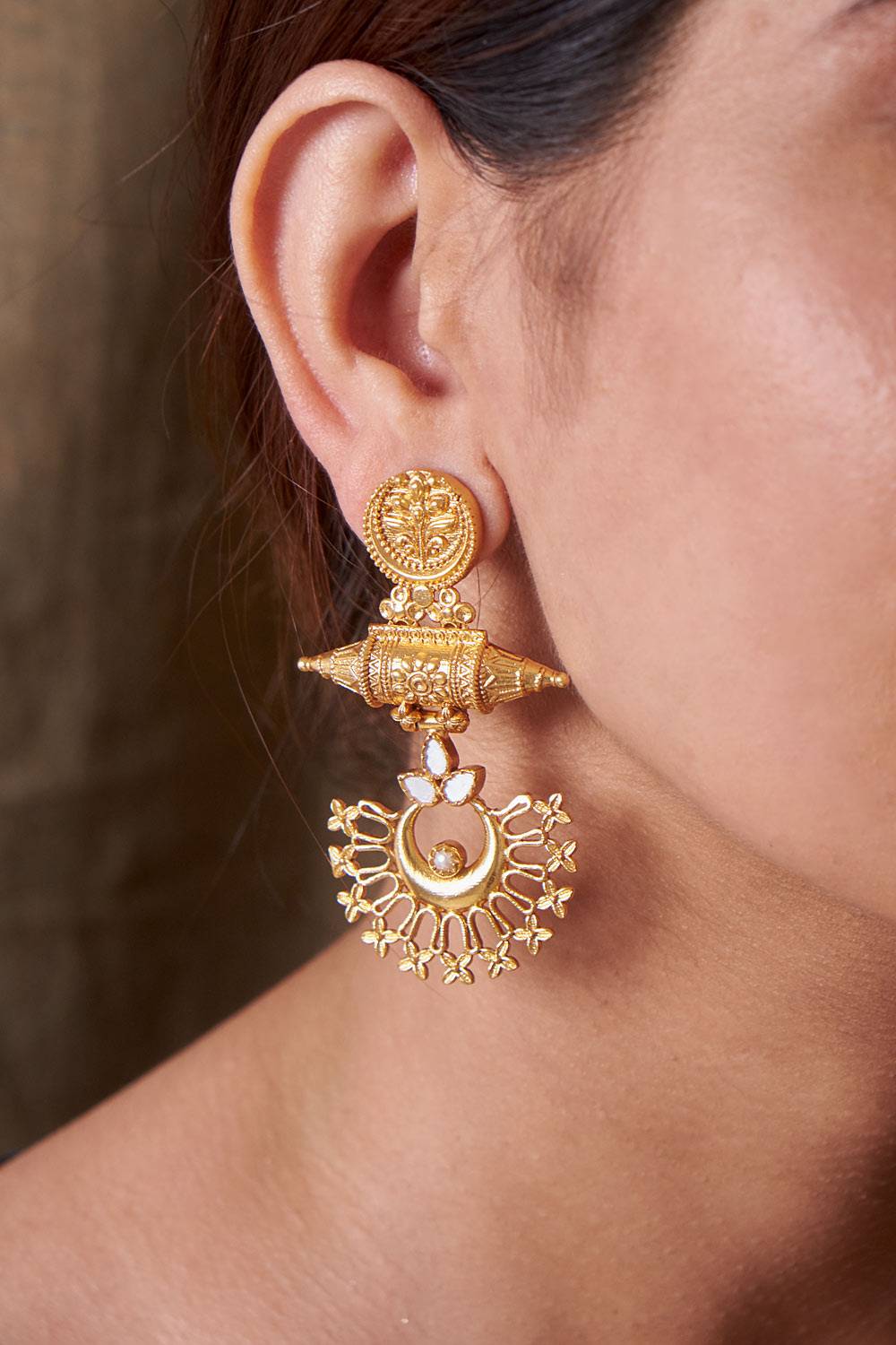 Regal Gold Earrings