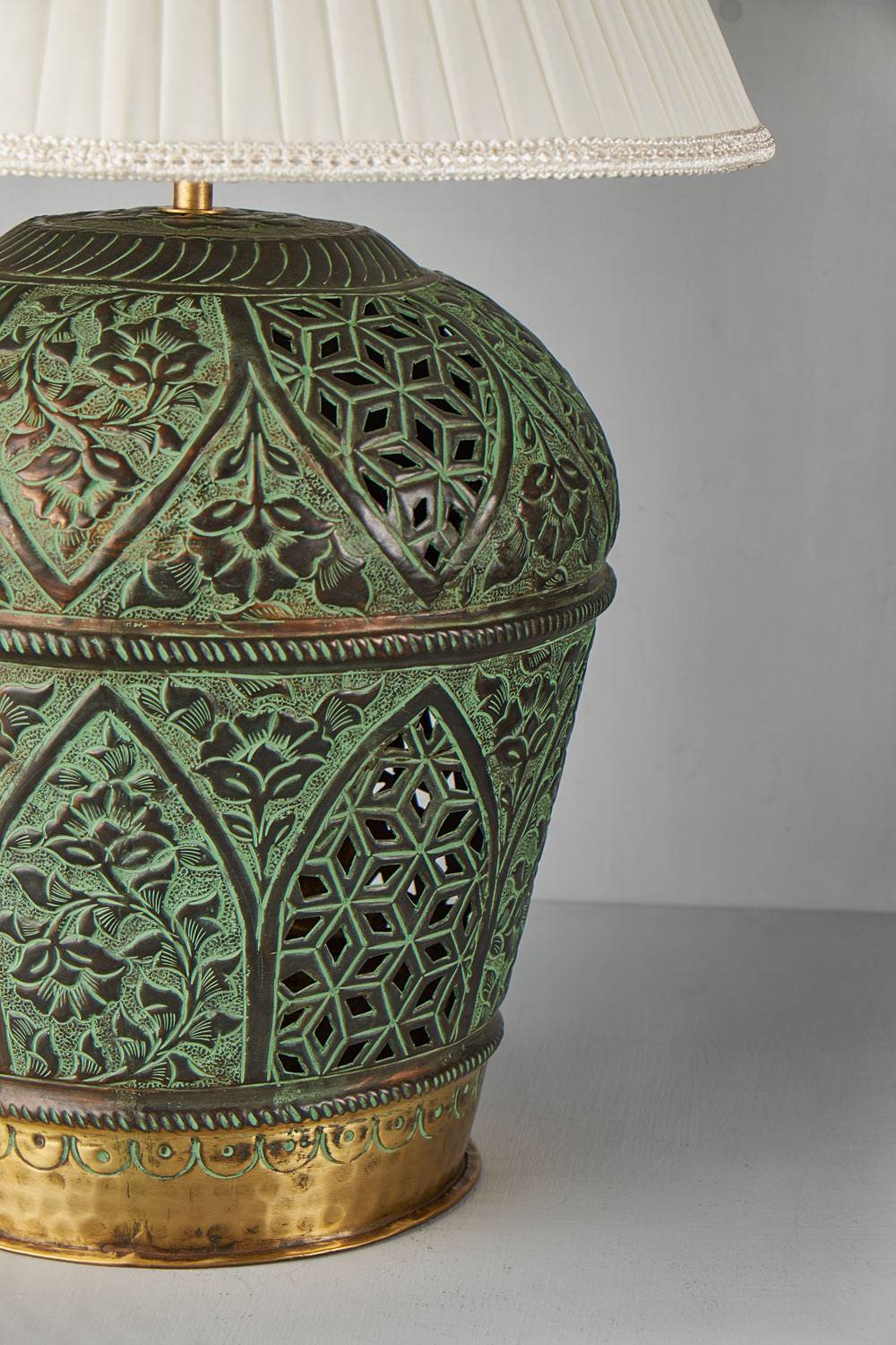 Safavid Dual-Toned Lamp