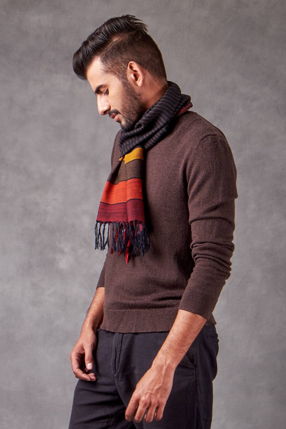 Vogue Handwoven Muffler