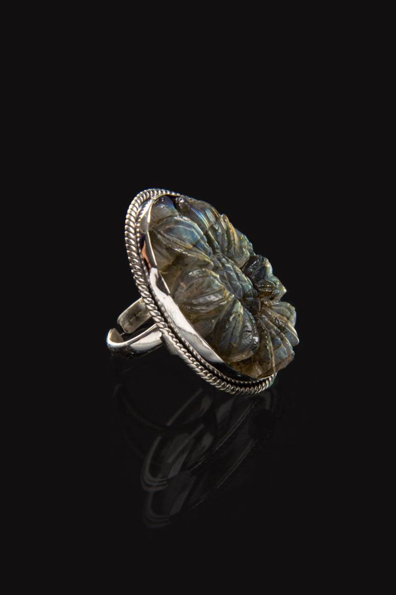 Abendrot Labradorite Ring