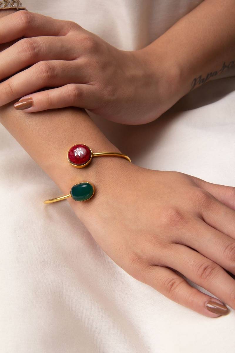 Zaziprabha Carmine Bracelet