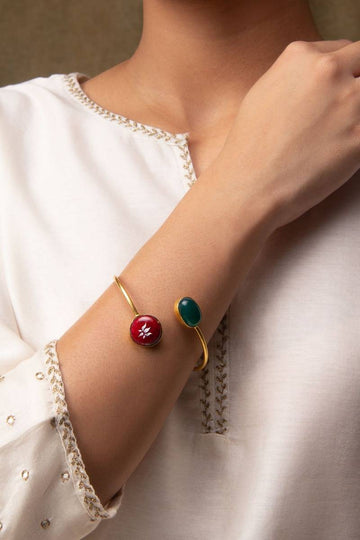 Zaziprabha Carmine Bracelet