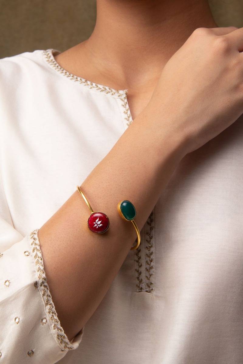 Zaziprabha Carmine Bracelet