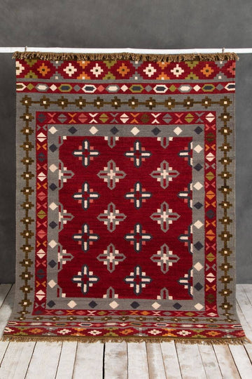 Scarlet Hand-Woven Rug (6ft X 4ft)