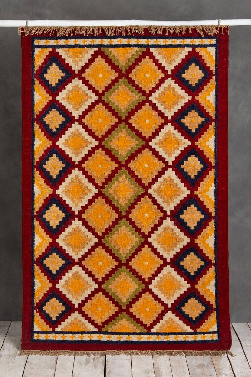 Peetambar Hand-Woven Rug (5ft X 3ft)