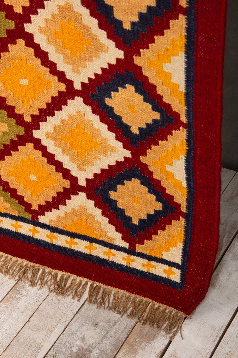 Peetambar Hand-Woven Rug (5ft X 3ft)