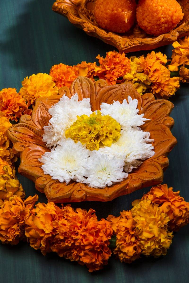 Aashi Diya (6.5" x 6.5" x 2")- Set of 2