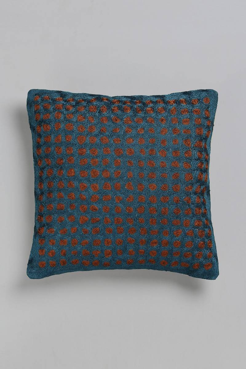 Tanet Dotted Cushion Cover (16" x 16")