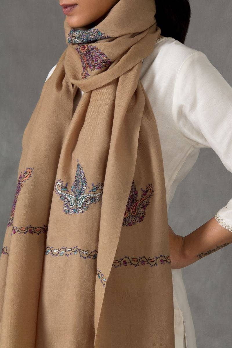 Alvira Aksi Stole