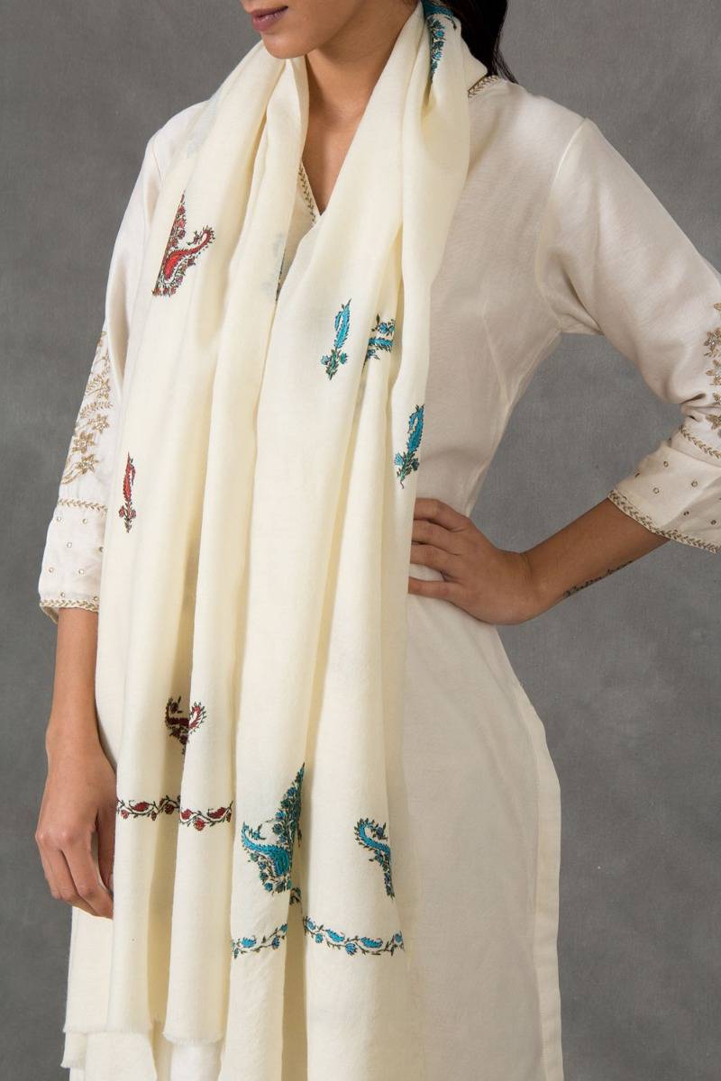 Mishal Aksi Stole