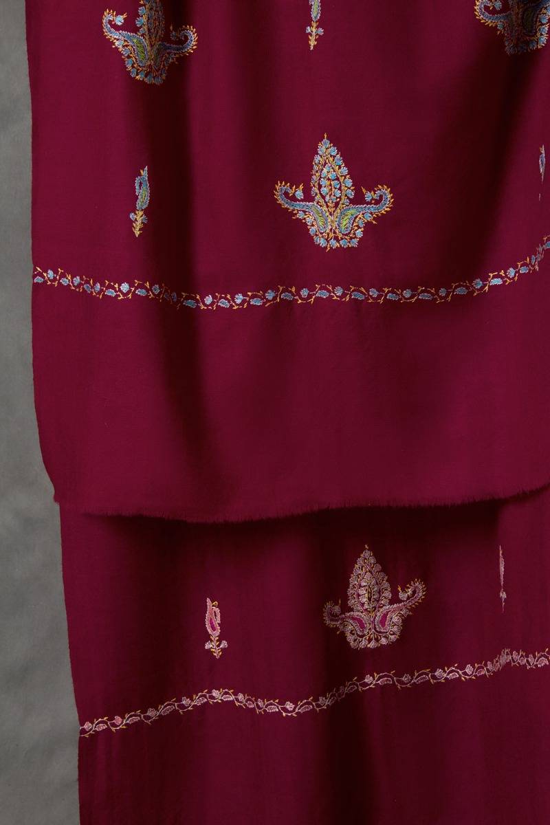 Huzail Aksi Stole