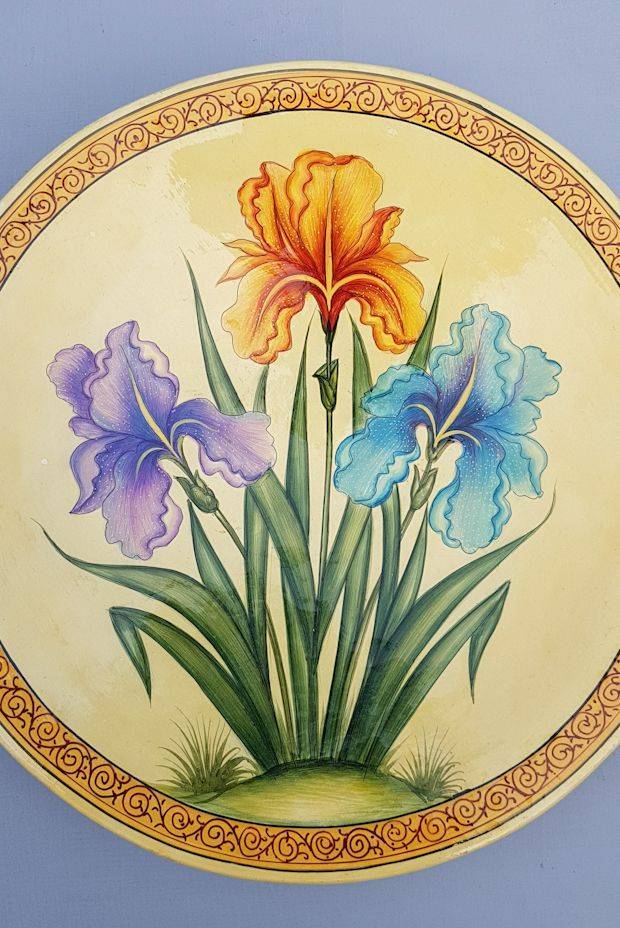 Trinity Gold Decorative Plate