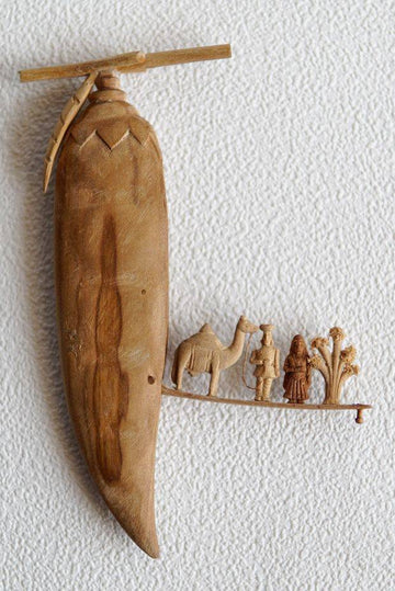 Carved Sandalwood Peapod