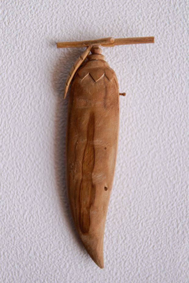 Carved Sandalwood Peapod
