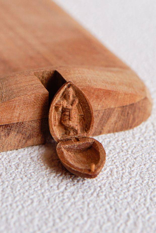 Bijou Sandalwood Krishna