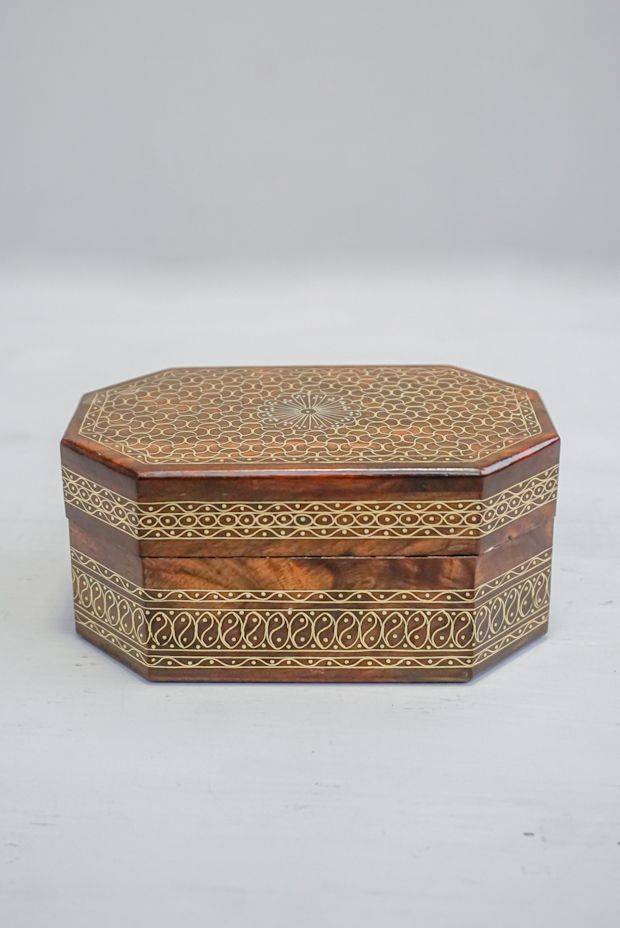 Plexus Wooden Box (5.5" x 3" x 2.5")