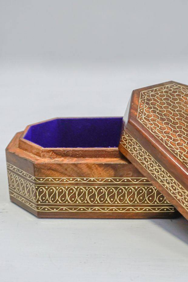 Plexus Wooden Box (5.5" x 3" x 2.5")