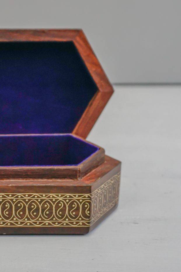 Majestic Trinket Box (4.5" x 3"x 2")