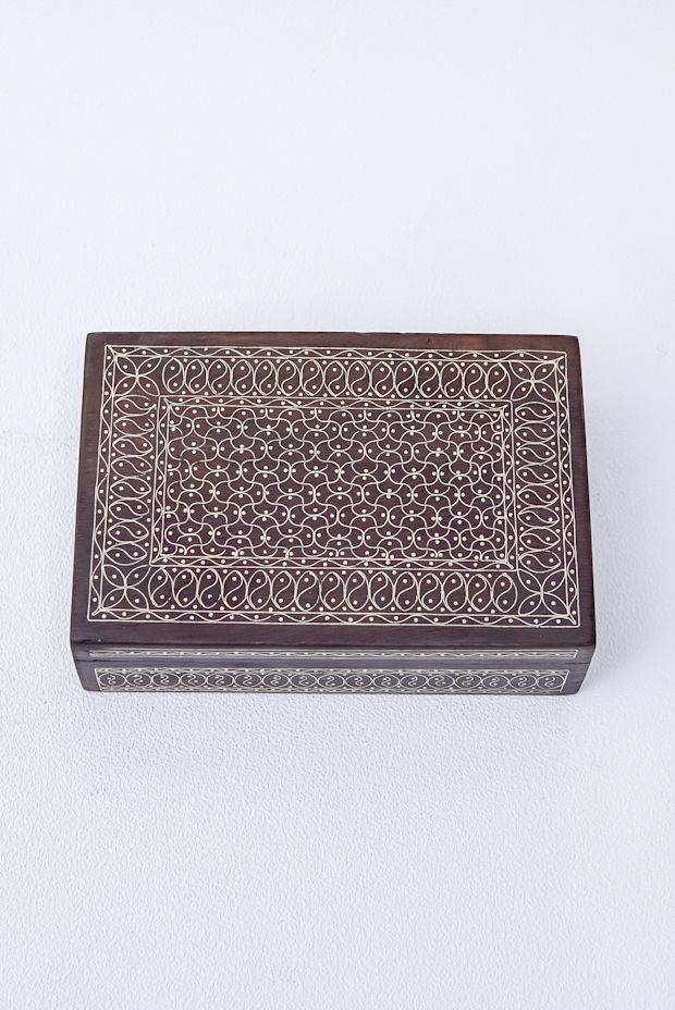 Beguiling Trinket Box (6" x 4" x 2")