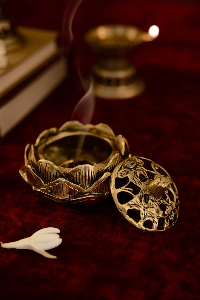 Shiv Parvati Kamal Dhoopdan